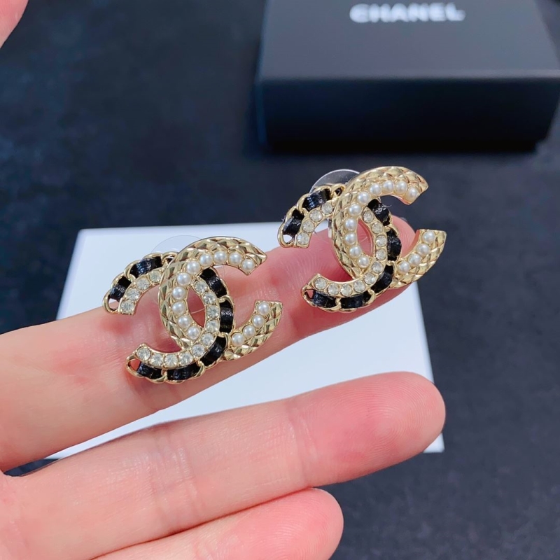 Ch**el earrings